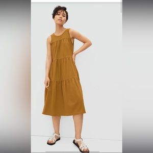 NWOT EVERLANE “the weekend” tiered dress Size Medium mustard amber